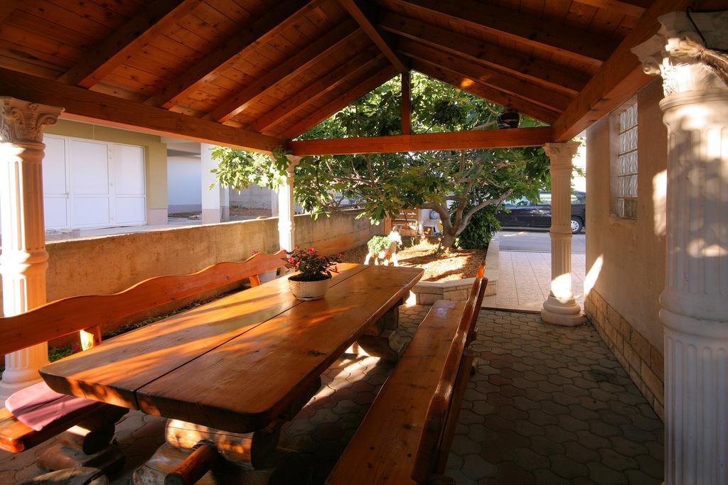 Apartments Daniela Trogir Exterior foto
